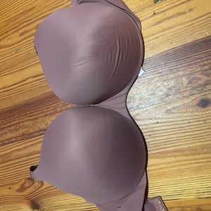 Beautiful 38DD ROSE color Victoria Secret Bra!